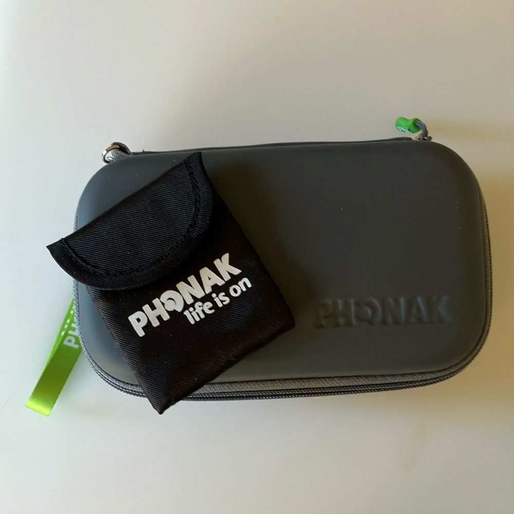 Phonak Hardside Zippered Case - Picture 8 of 8